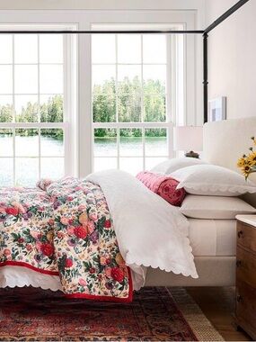 NWT Abigail Scalloped Textured Duvet Cover